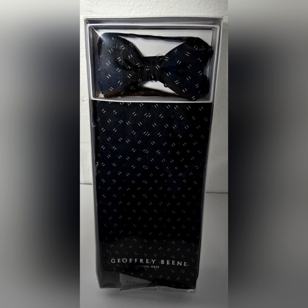Geoffrey Beene Formal Wear 100% Silk Cummerbund Set Tie & Sash Pleated New